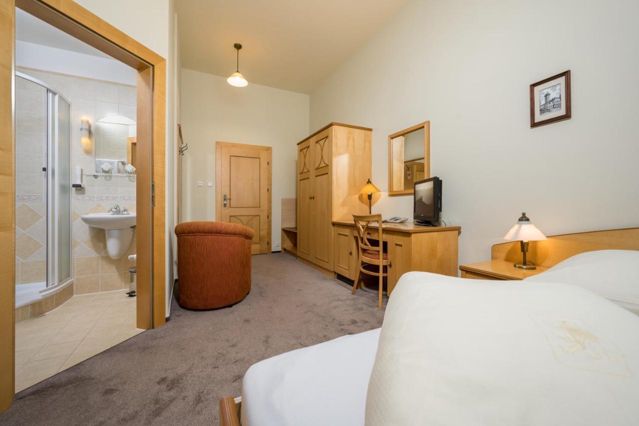 Hotel Zlaty Lev Jablonec nad Nisou Eksteriør billede
