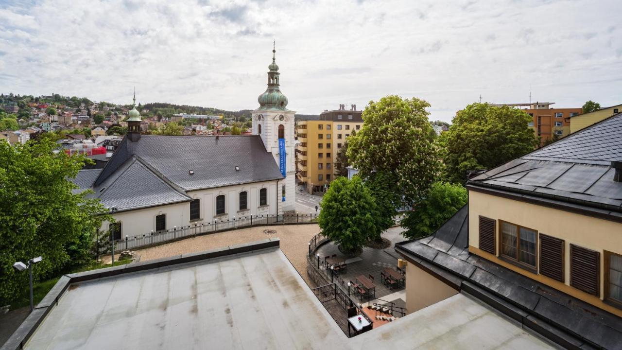 Hotel Zlaty Lev Jablonec nad Nisou Eksteriør billede