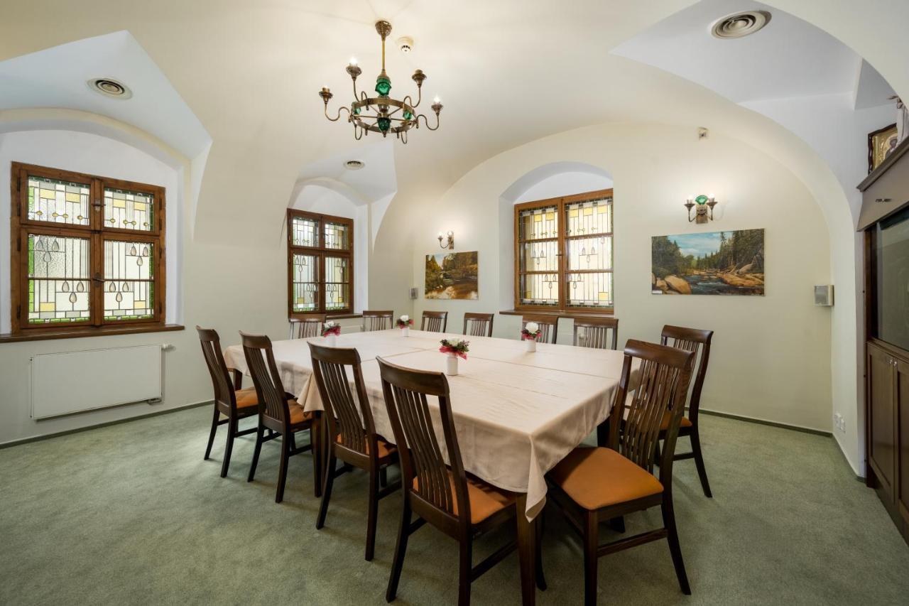 Hotel Zlaty Lev Jablonec nad Nisou Eksteriør billede