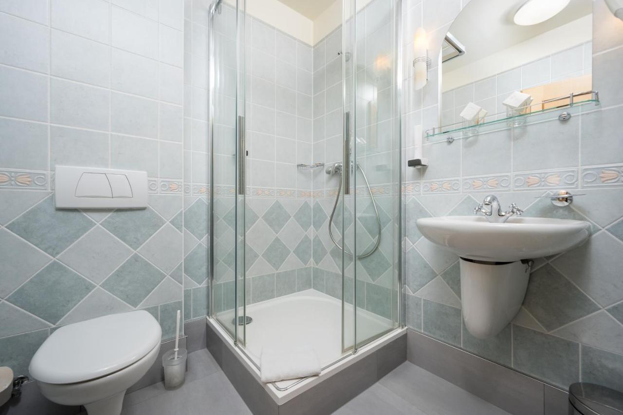 Hotel Zlaty Lev Jablonec nad Nisou Eksteriør billede