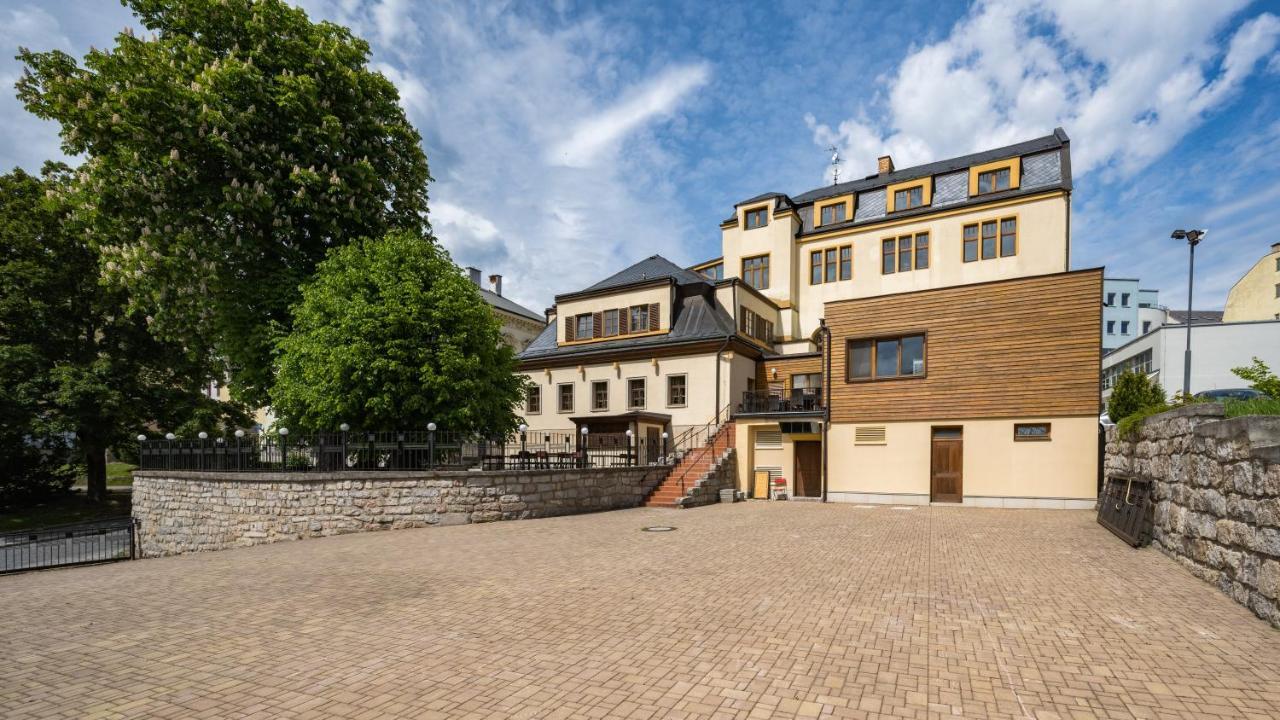Hotel Zlaty Lev Jablonec nad Nisou Eksteriør billede