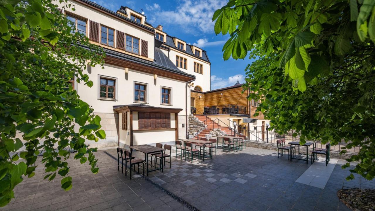 Hotel Zlaty Lev Jablonec nad Nisou Eksteriør billede